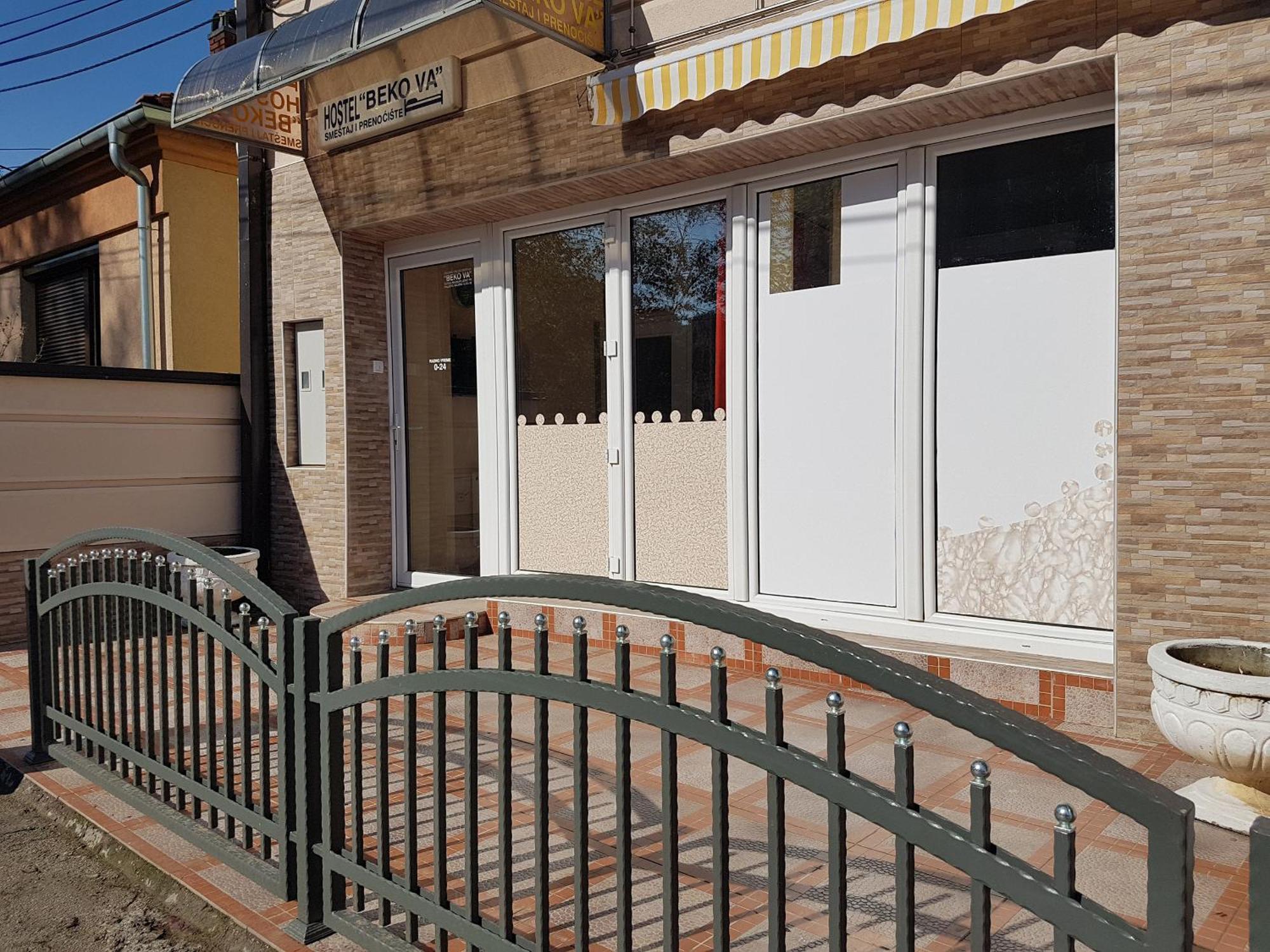 Hostel Beko Valjevo Exteriör bild