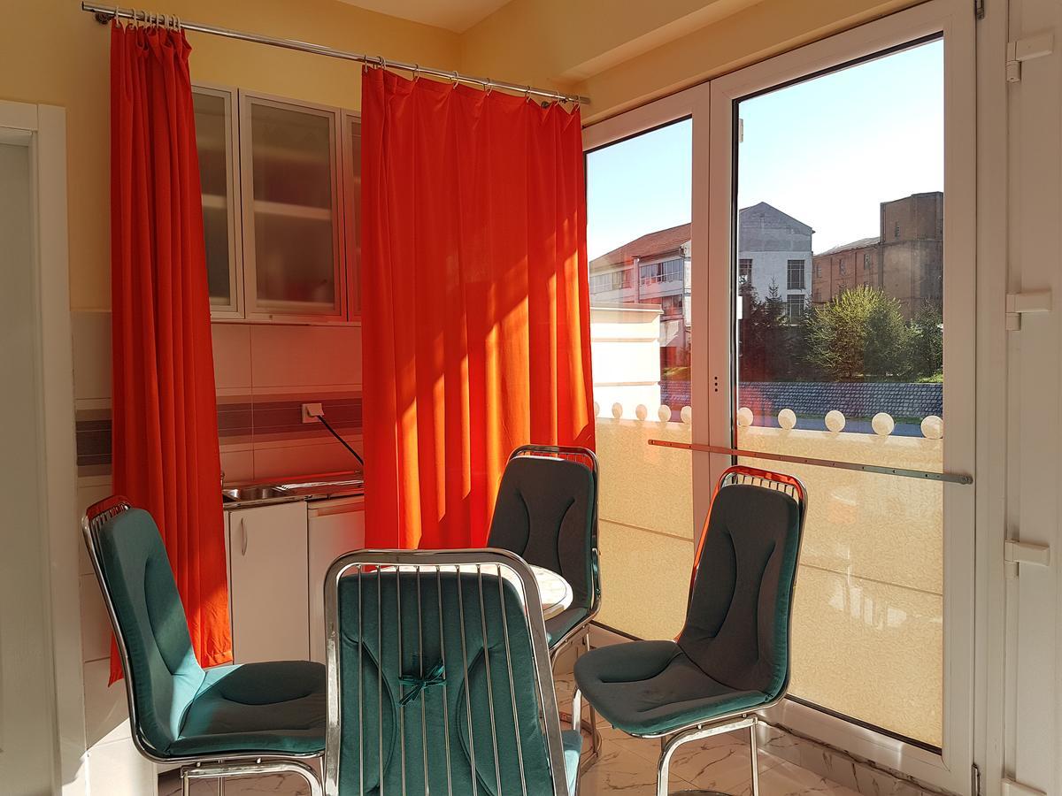 Hostel Beko Valjevo Exteriör bild