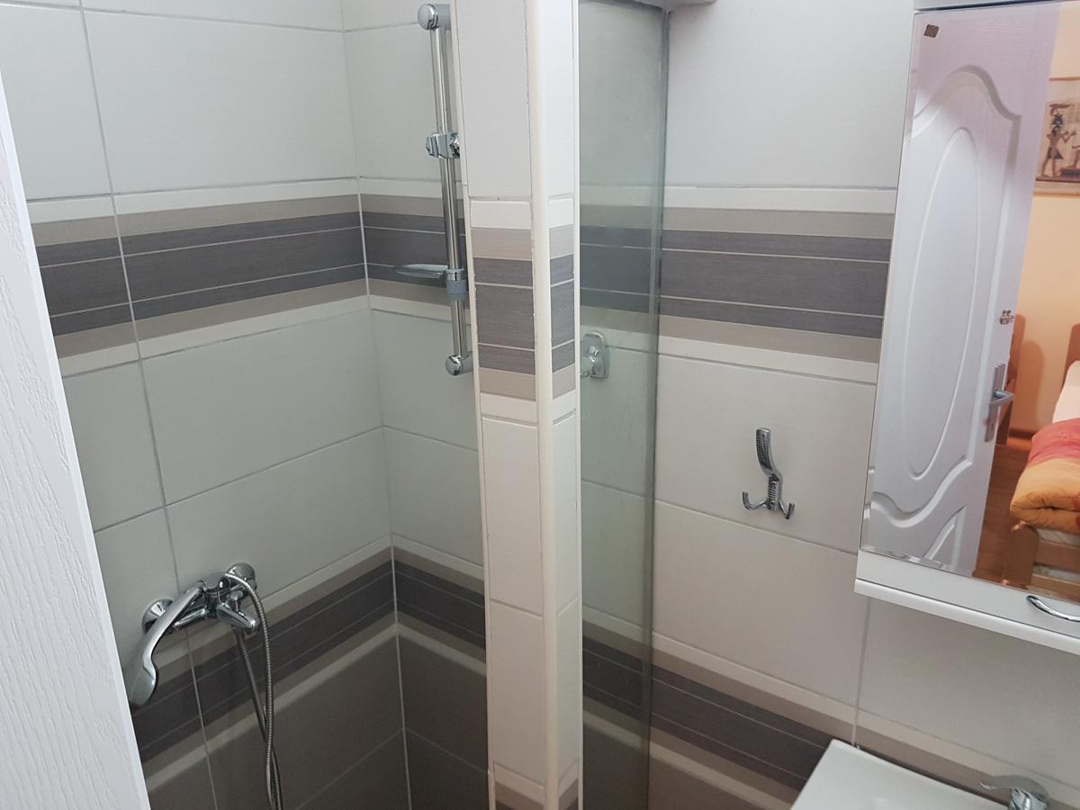 Hostel Beko Valjevo Exteriör bild