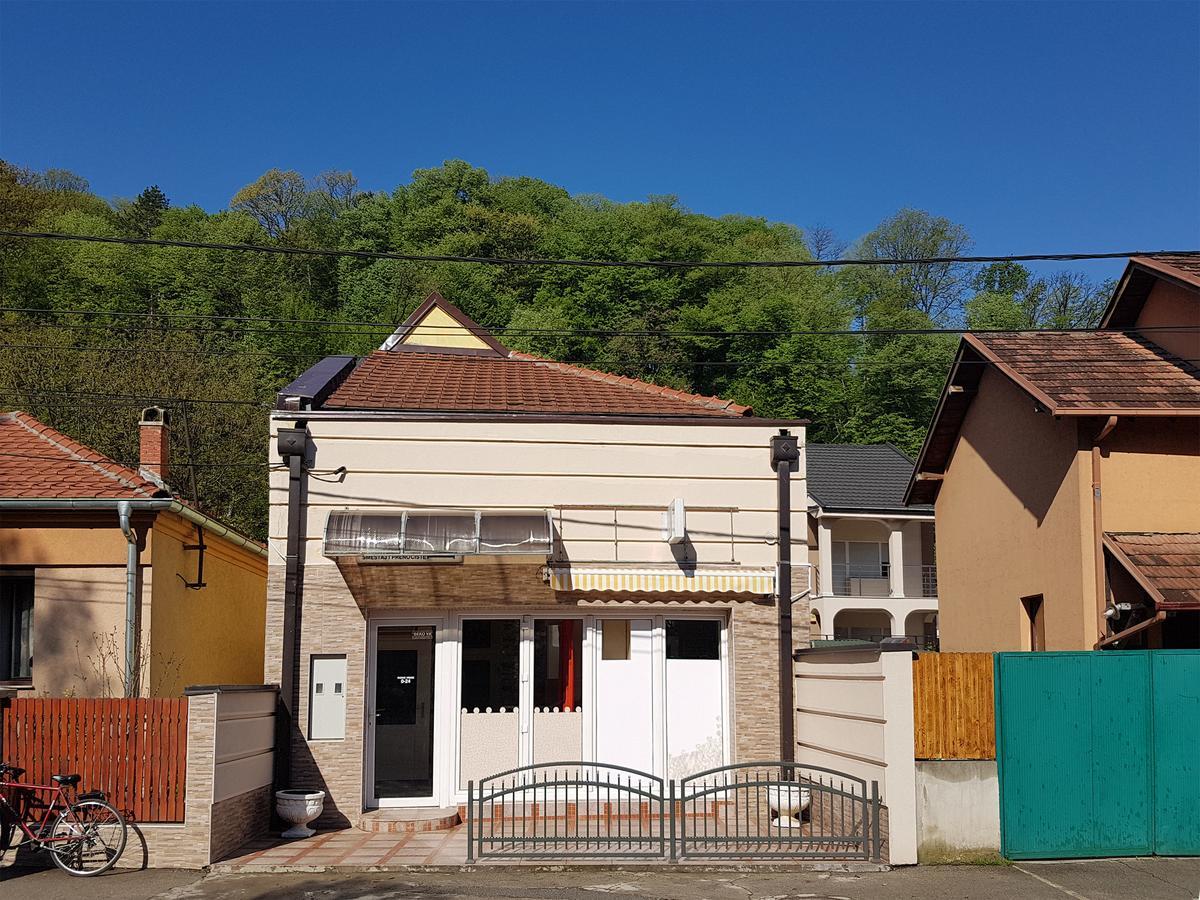 Hostel Beko Valjevo Exteriör bild